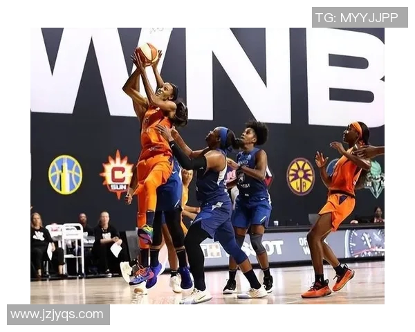 2018年WNBA季后赛自由人与太阳的激烈对决回顾与分析