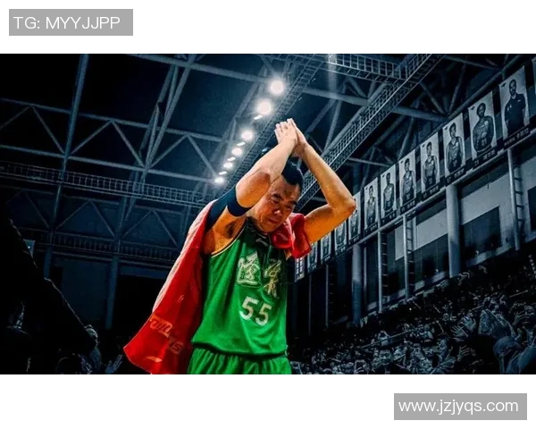 韩德君：从篮球新星到国家队核心的成长之路与辉煌成就